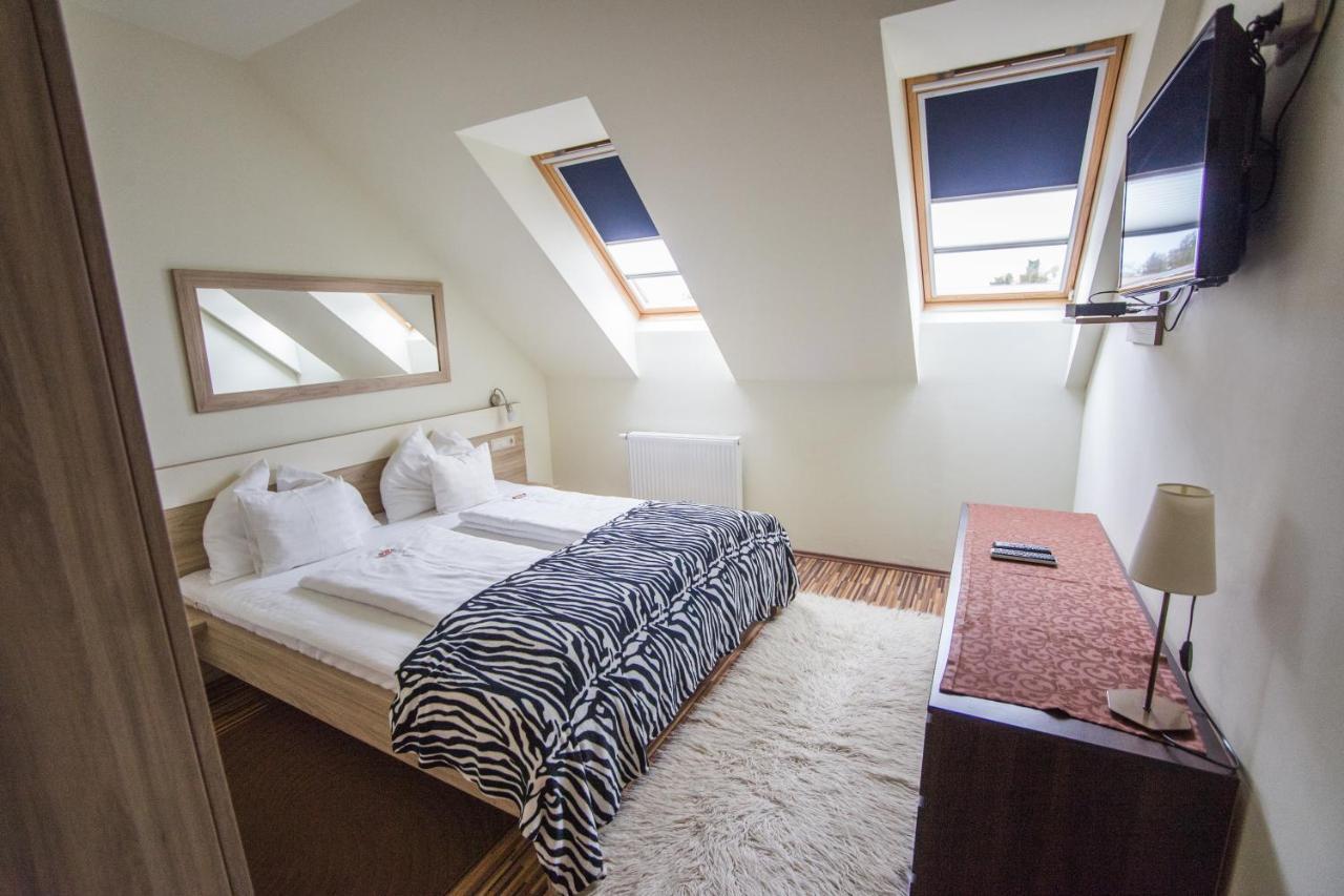 Azur Haz Gyoengyvirag Apartman Sárvár Zewnętrze zdjęcie